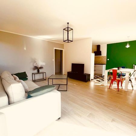 Appartamento La Montagne Ca Vous Gagne ! Cluses Esterno foto